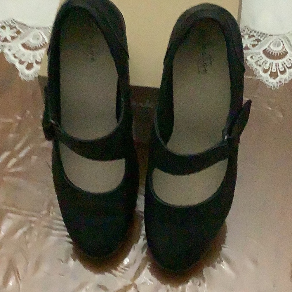 Clarks Emslie Lublin Pumps gently used
